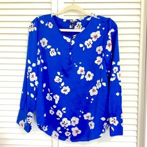 Ann Taylor Blue Floral Long Sleeve Blouse Petite  Medium